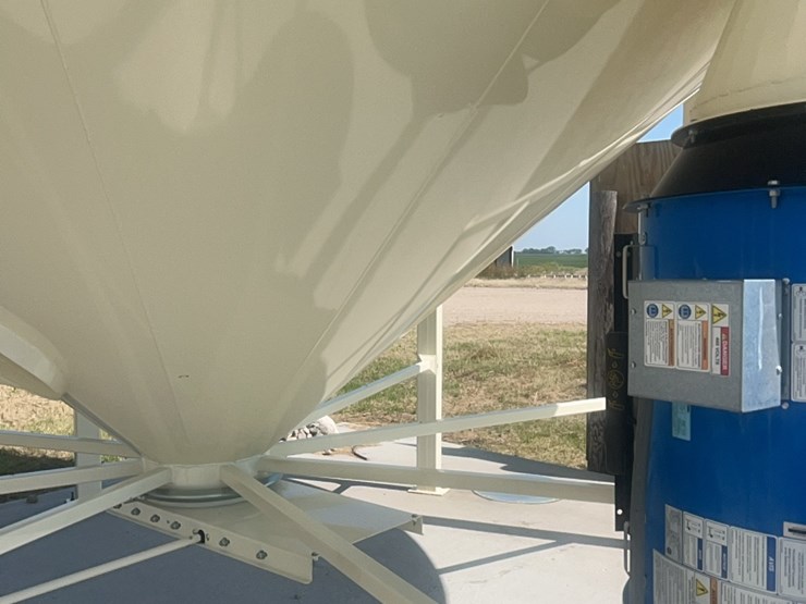 concept-7,500-bushel-hopper-bin,-fully-equipped-with-bin-fan-with-agi-grainguard-10-hp-three-phase-electric-motor.-image-22