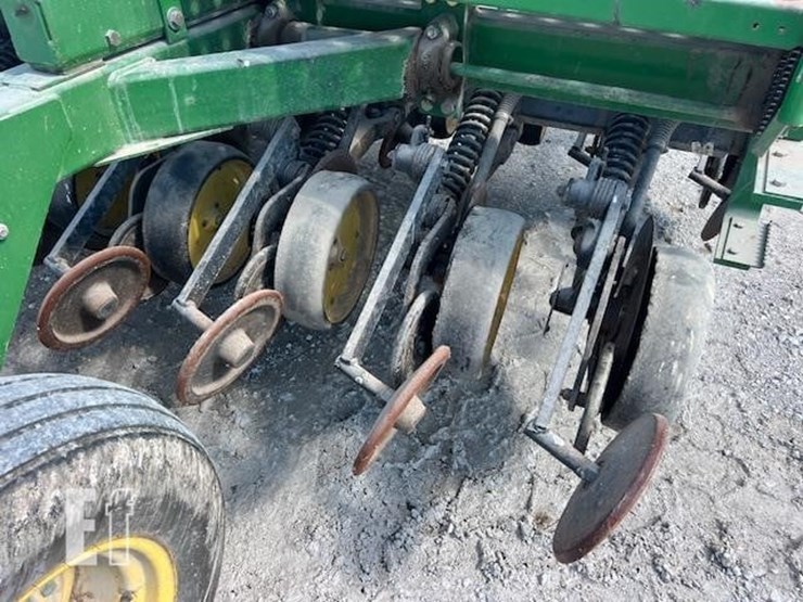 1993-john-deere-750-image-21