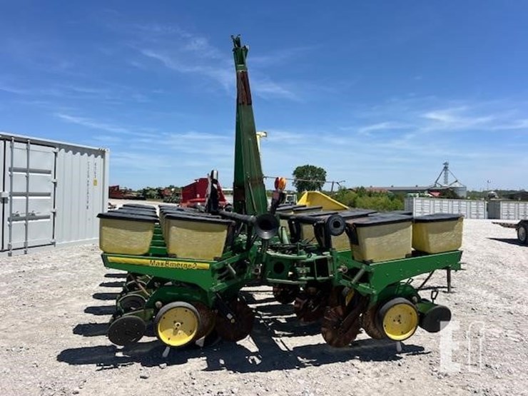 1993-john-deere-7200-image-6
