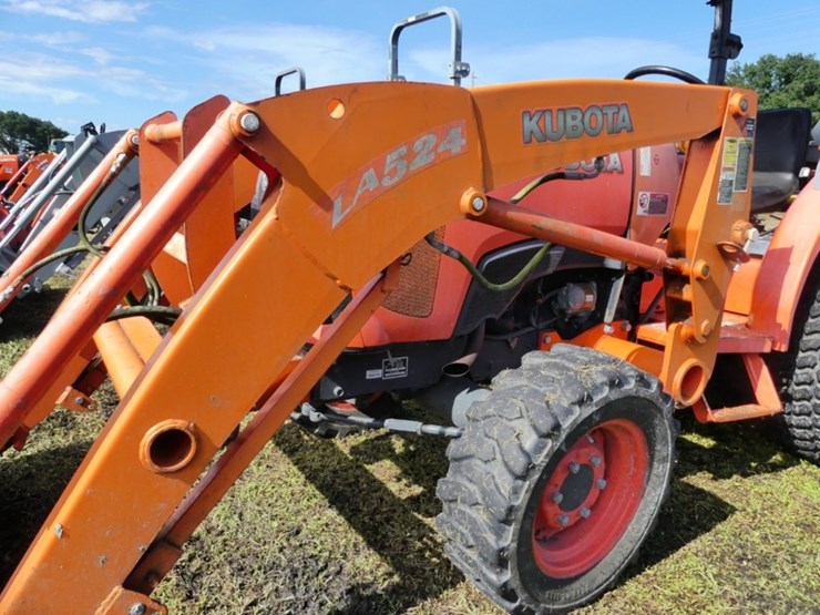 2011-kubota-l3200-image-9