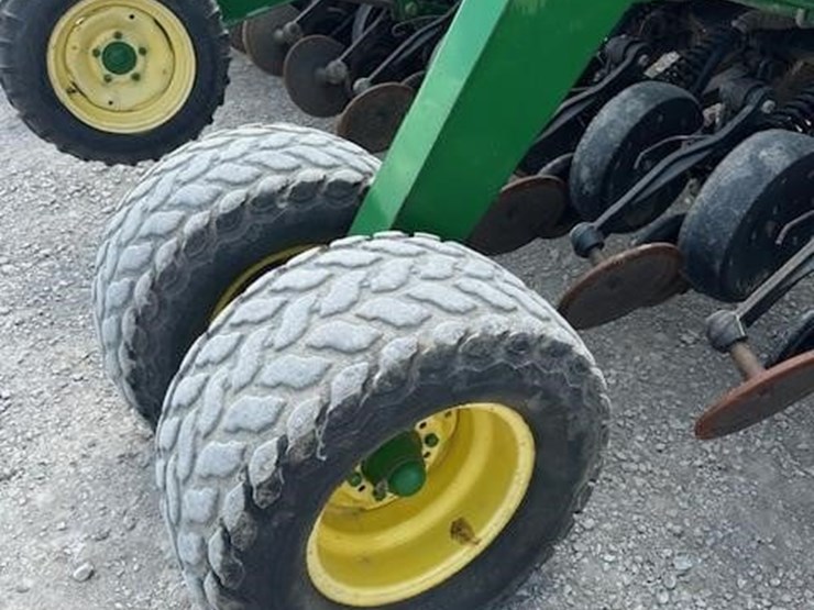 john-deere-1560-image-19