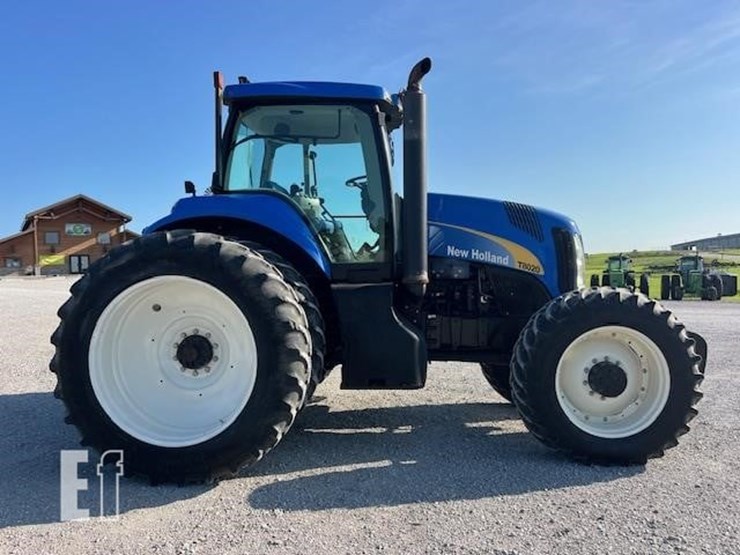 new-holland-t8020-image-6