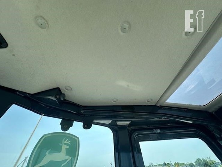 2014-deere-35g-image-31