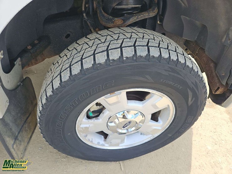 2016-ford-f150-image-30