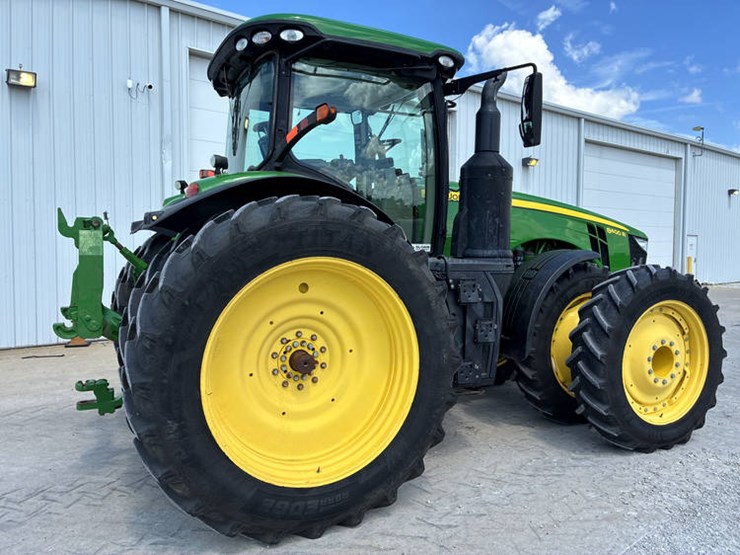 2018-john-deere-8400r-image-5