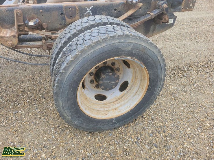 2018-ford-f550-image-25
