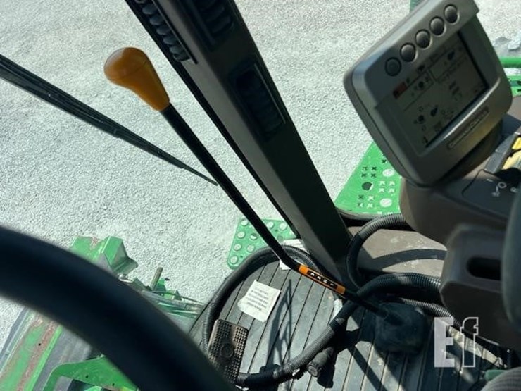 2009-john-deere-9670-sts-image-87