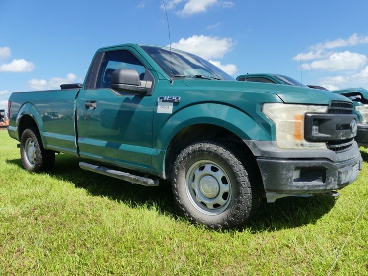 2019-ford-f150-xl-image-2