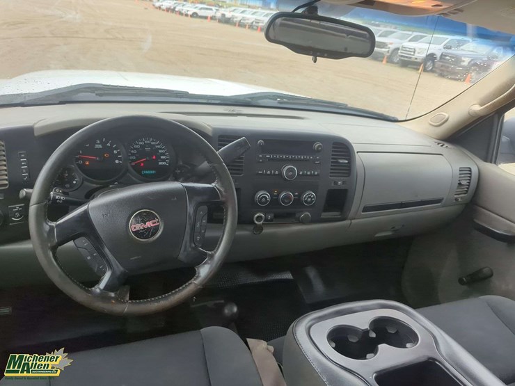 2013-gmc-sierra-1500-image-11