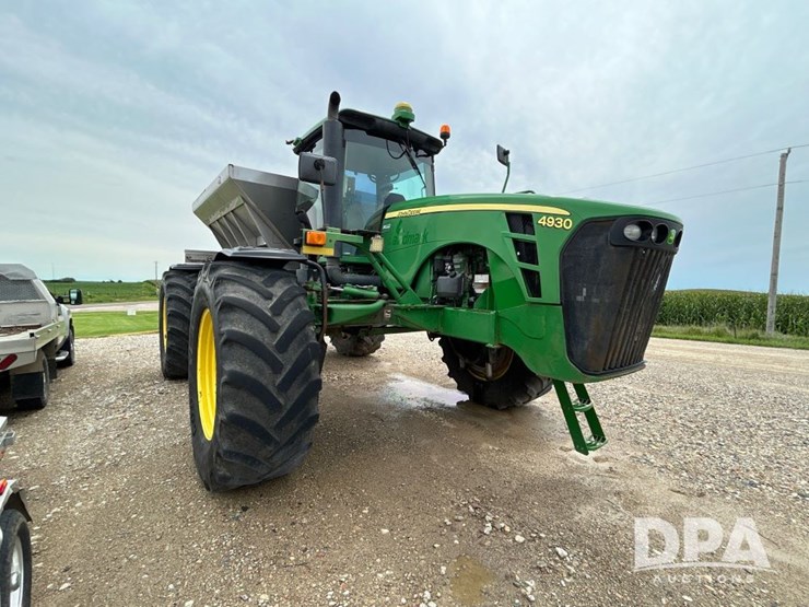 2009-john-deere-4930-image-12
