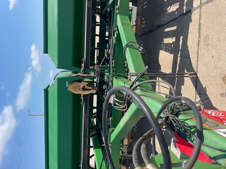 john-deere-1590-image-35