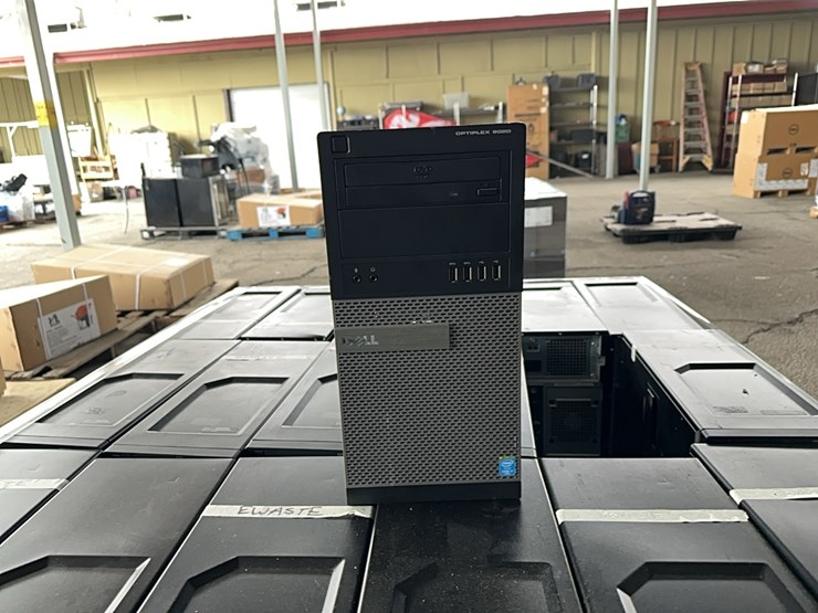pallet-of-computers-image-2