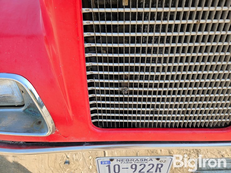 2001-kenworth-t300-image-15