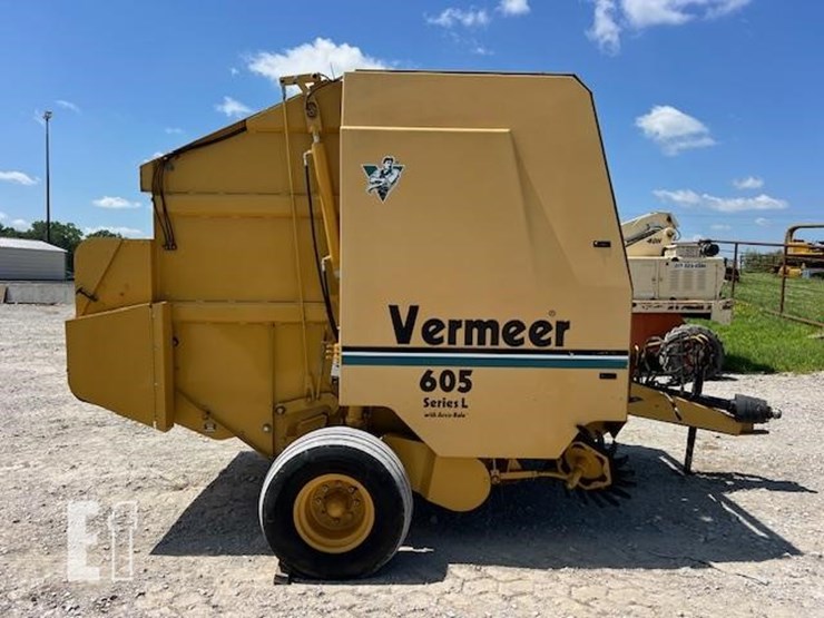 1999-vermeer-605l-image-8