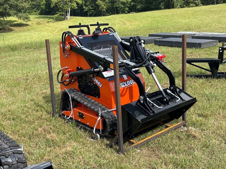 #147-•-sdlool-skid-steer-loader-image-6