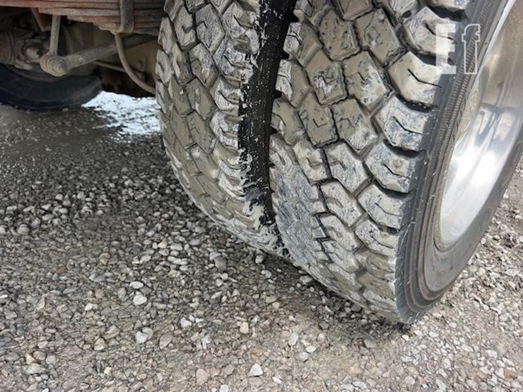 2008-ford-f550-image-35
