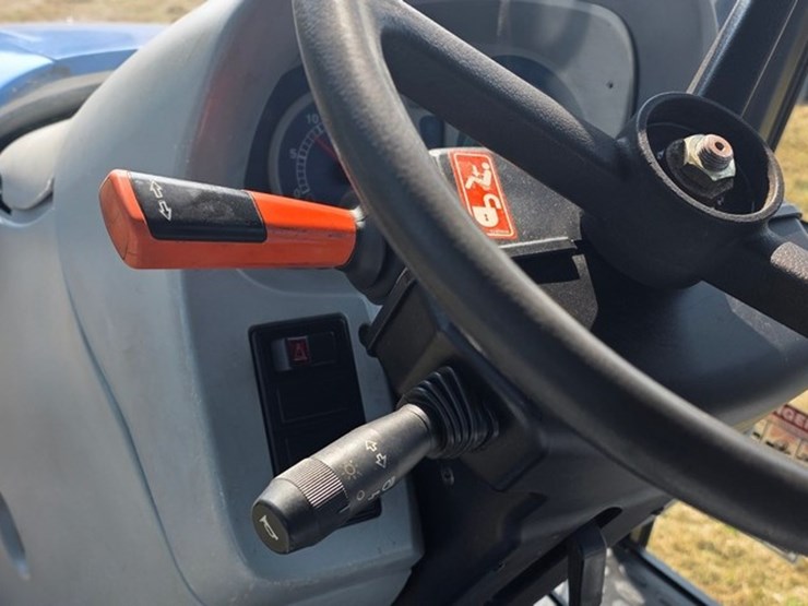 new-holland-t5060-image-68