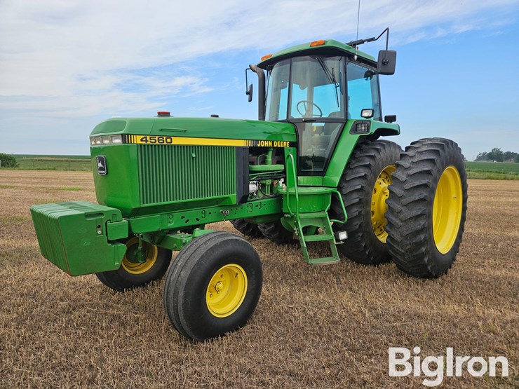 1992-john-deere-4560-image-1