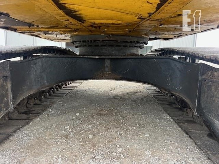 komatsu-pc210-lc-image-22