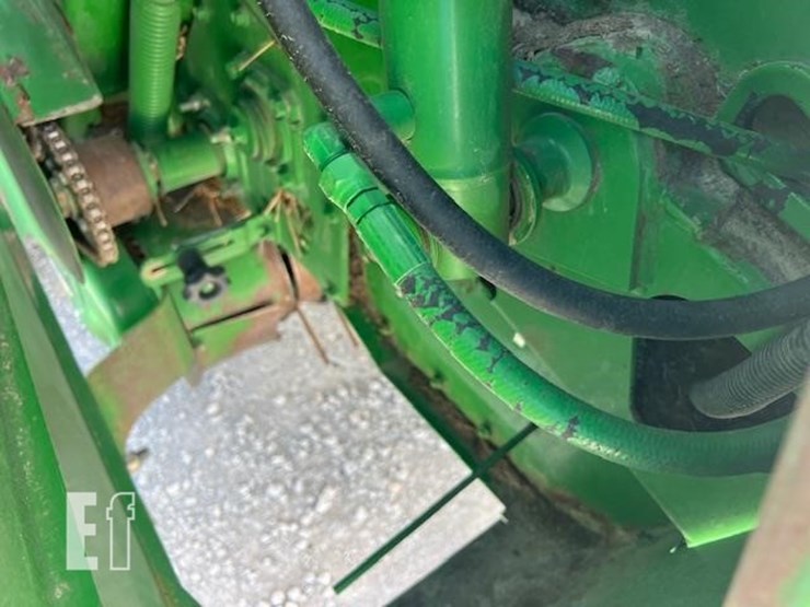 2006-john-deere-567-image-21