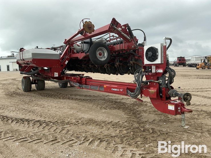 2011-case-ih-1240-image-3
