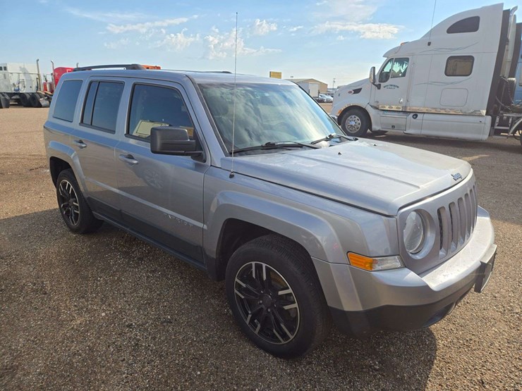2016-jeep-patriot-image-2