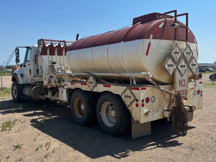 2012-international-workstar-7500-image-7