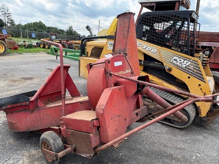 new-holland-30-image-2