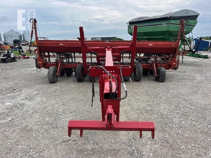 case-ih-5400-image-11