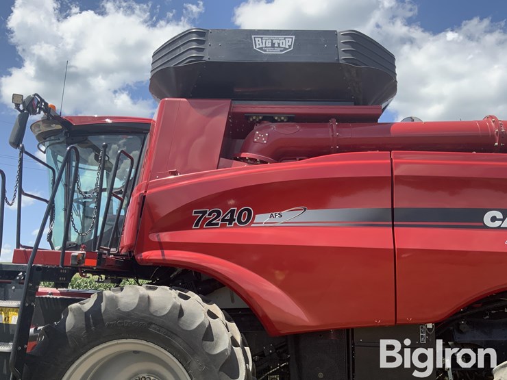 2015-case-ih-7240-image-16