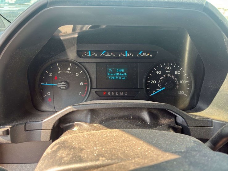 2015-ford-f150-lariat-image-12