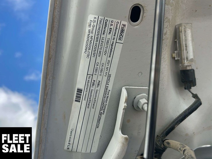 2021-ford-f350-image-18
