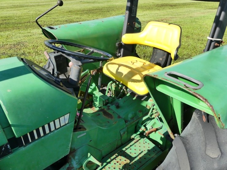 john-deere-2355-image-11