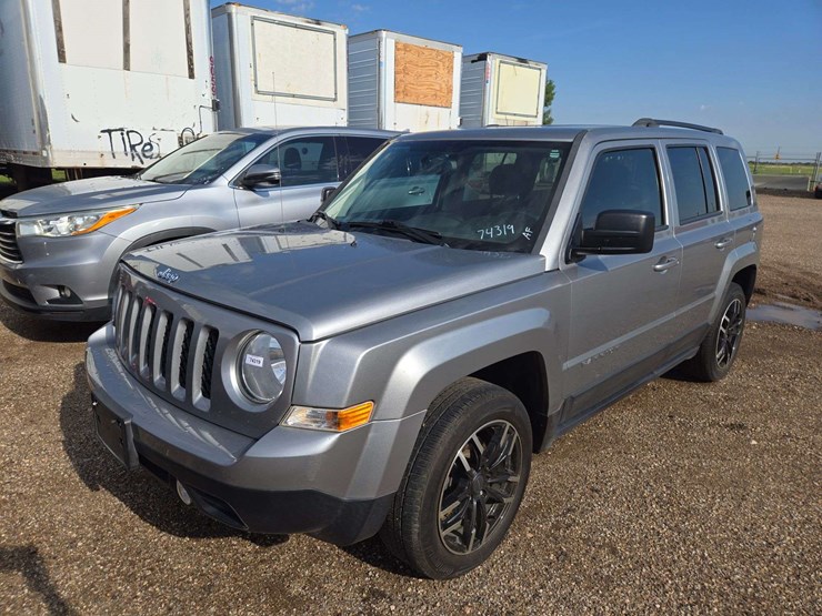2016-jeep-patriot-image-1