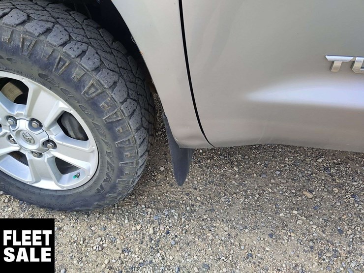 2017-toyota-tundra-image-35
