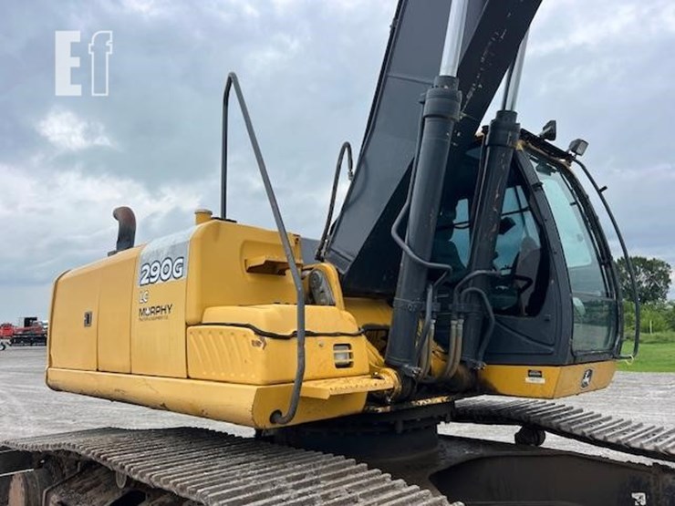 2014-deere-290g-lc-image-17