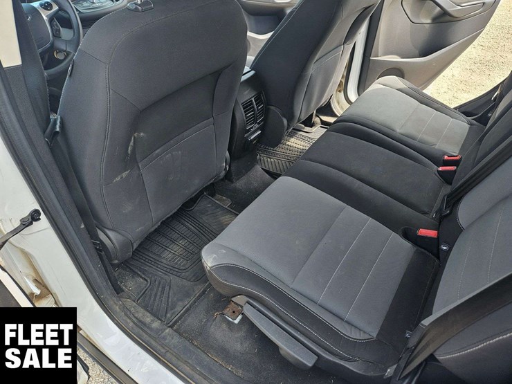 2013-ford-escape-image-29