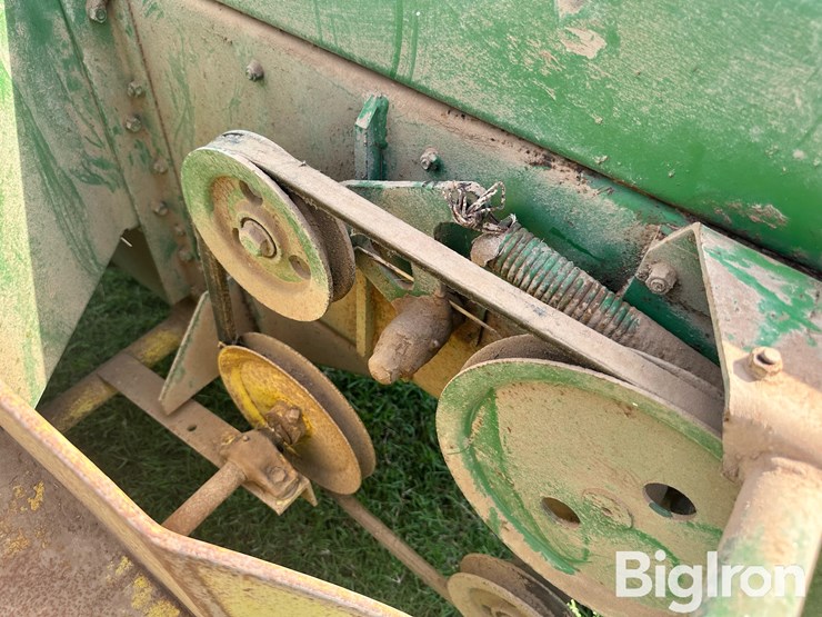john-deere-224-image-13