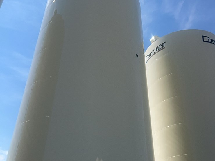 concept-7,500-bu.-hopper-bin,-equipped-with-bin-fan-with-3-phase-agi-grainguard-10-hp-electric-motor.-image-13