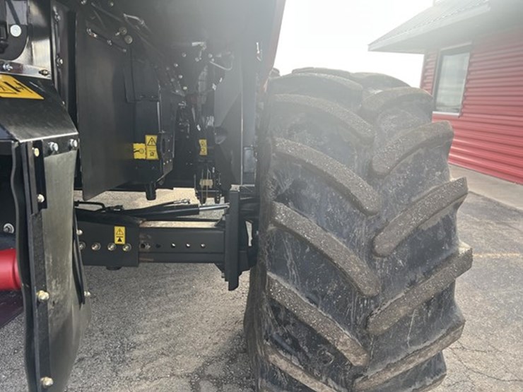 2022-case-ih-8250-image-8