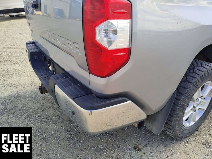 2017-toyota-tundra-image-32
