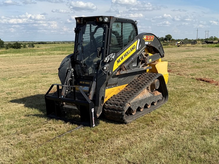 new-holland-c337-image-7