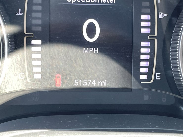 2019-jeep-cherokee-image-28