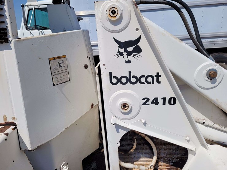 bobcat-2410-image-12