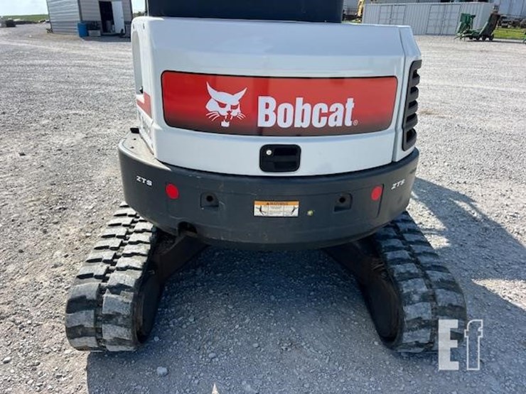 2010-bobcat-e35-image-24