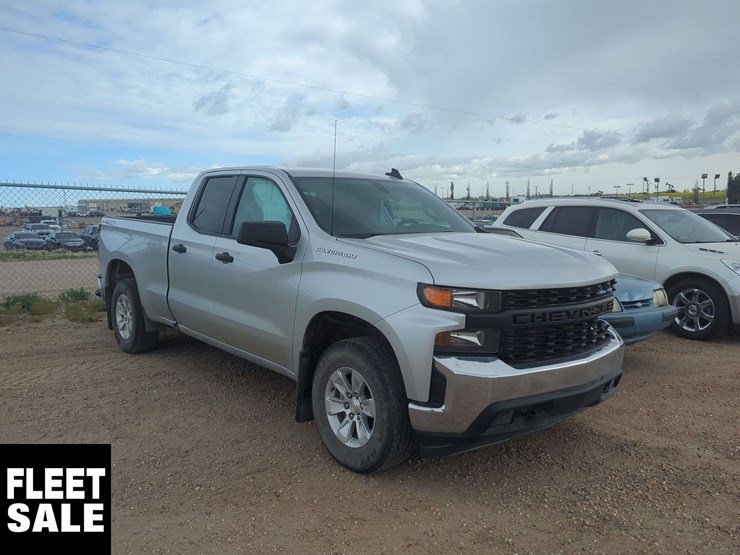 2021-chevrolet-silverado-1500-image-2