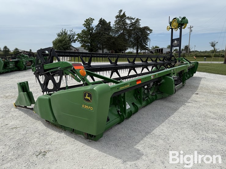 2013-john-deere-635fd-image-7
