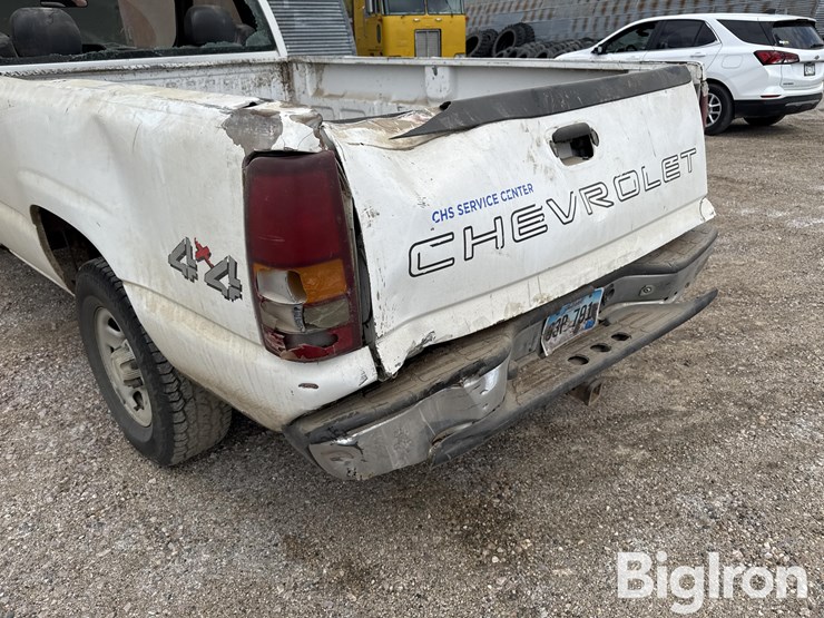 2002-chevrolet-silverado-1500-image-19