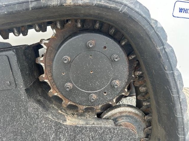 2008-bobcat-t300-image-10
