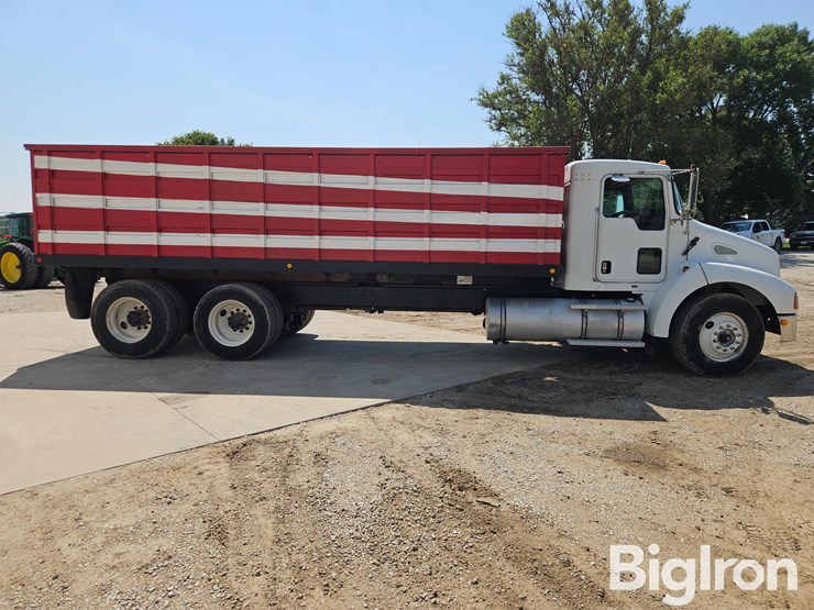 2004-kenworth-t300-image-4